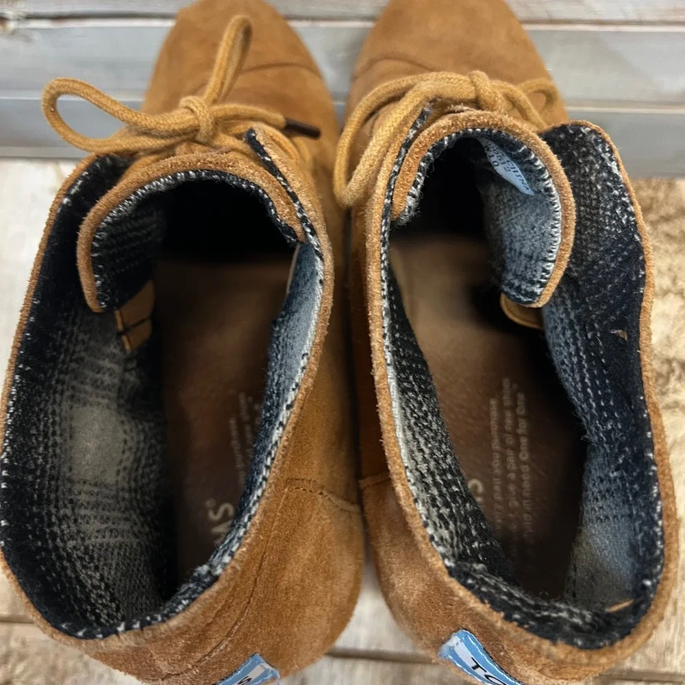 TOMS Brown Suede Lace Up Wedge‎ Booties Desert Chukka Boots Y2K W10